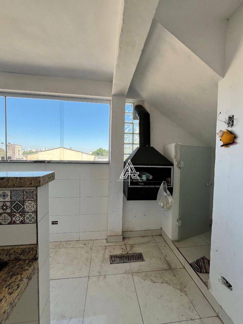 Casa para alugar com 4 quartos, 150m² - Foto 15