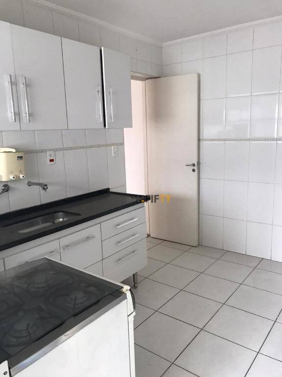 Apartamento para alugar com 3 quartos, 102m² - Foto 23