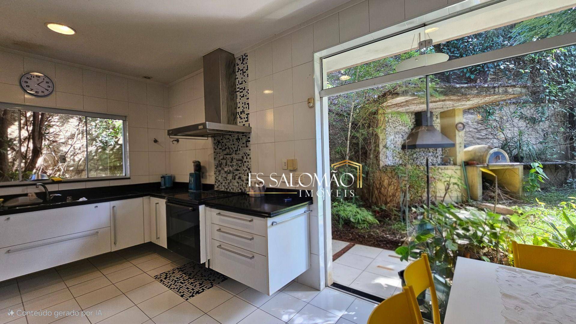 Casa, 4 quartos, 285 m² - Foto 1