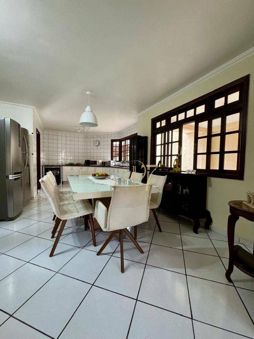 Casa de Condomínio à venda com 3 quartos, 240m² - Foto 22