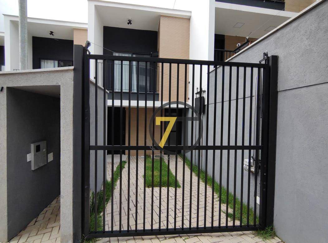 Casa à venda com 3 quartos, 84m² - Foto 1