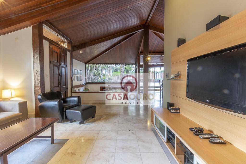 Casa à venda com 5 quartos, 750m² - Foto 13