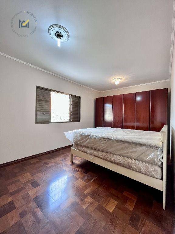 Casa à venda com 3 quartos, 220m² - Foto 8