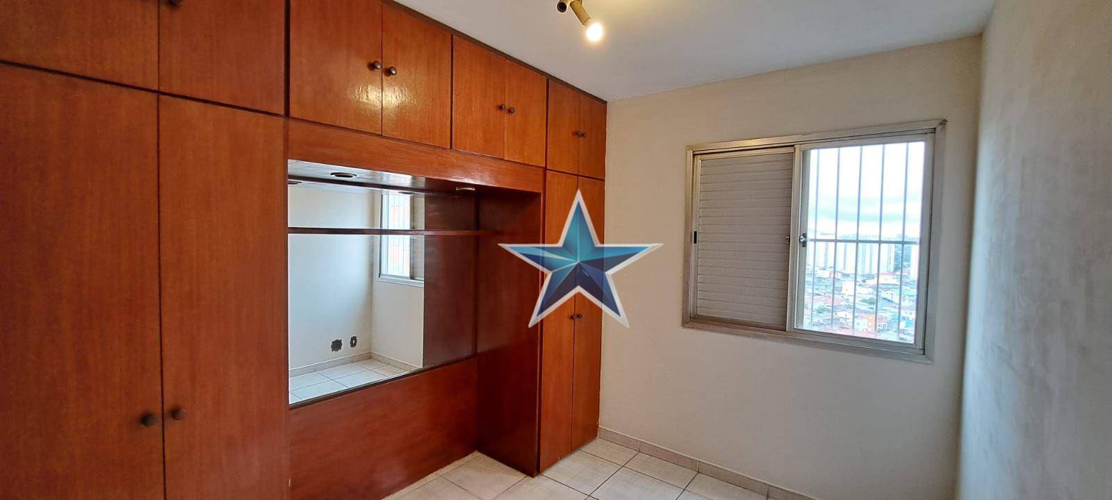 Apartamento para alugar com 4 quartos, 90m² - Foto 13