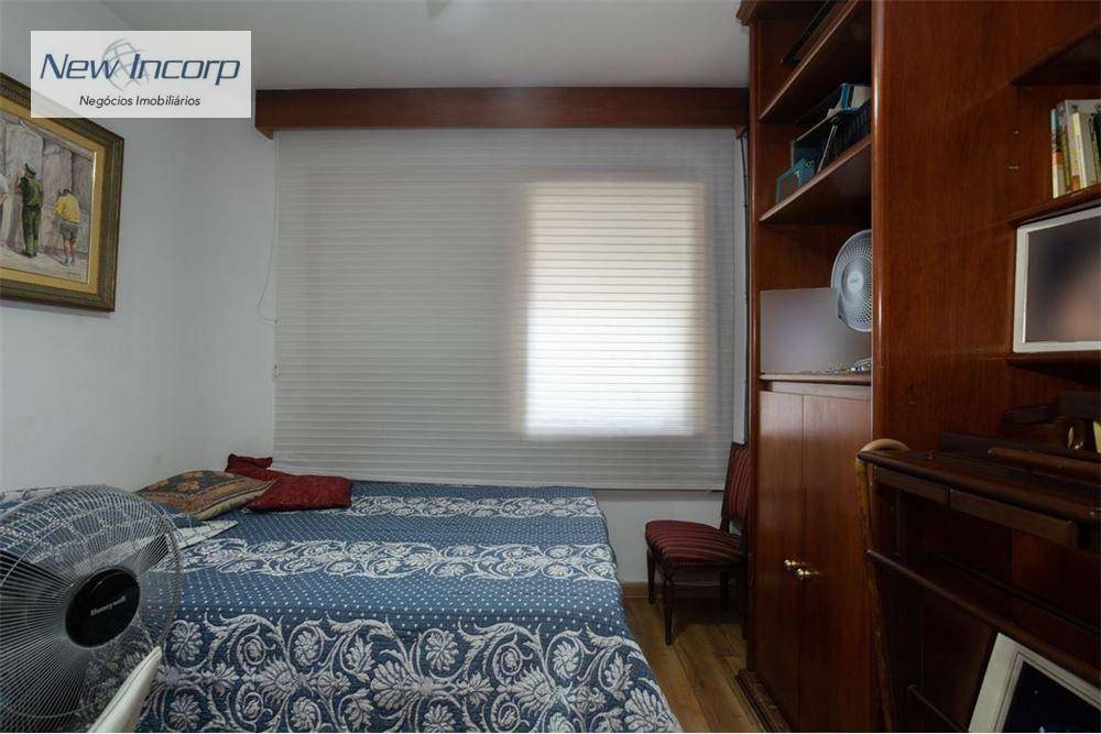 Apartamento à venda com 4 quartos, 180m² - Foto 17