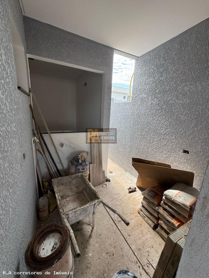 Casa à venda com 2 quartos, 125m² - Foto 9