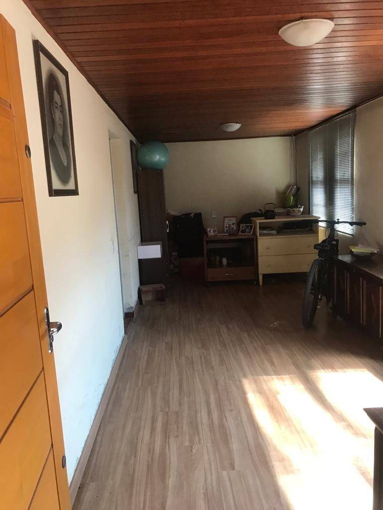 Casa à venda com 2 quartos, 128m² - Foto 3