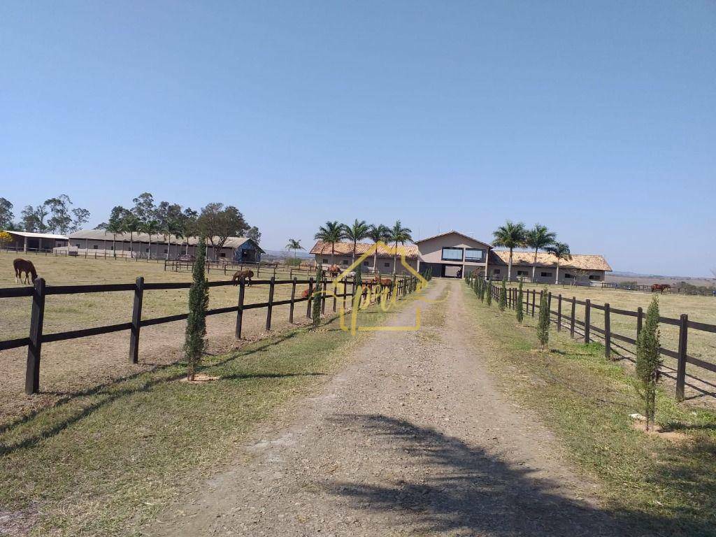 Haras e Área Rural Padrão à venda com 4 quartos, 1000m² - Foto 35