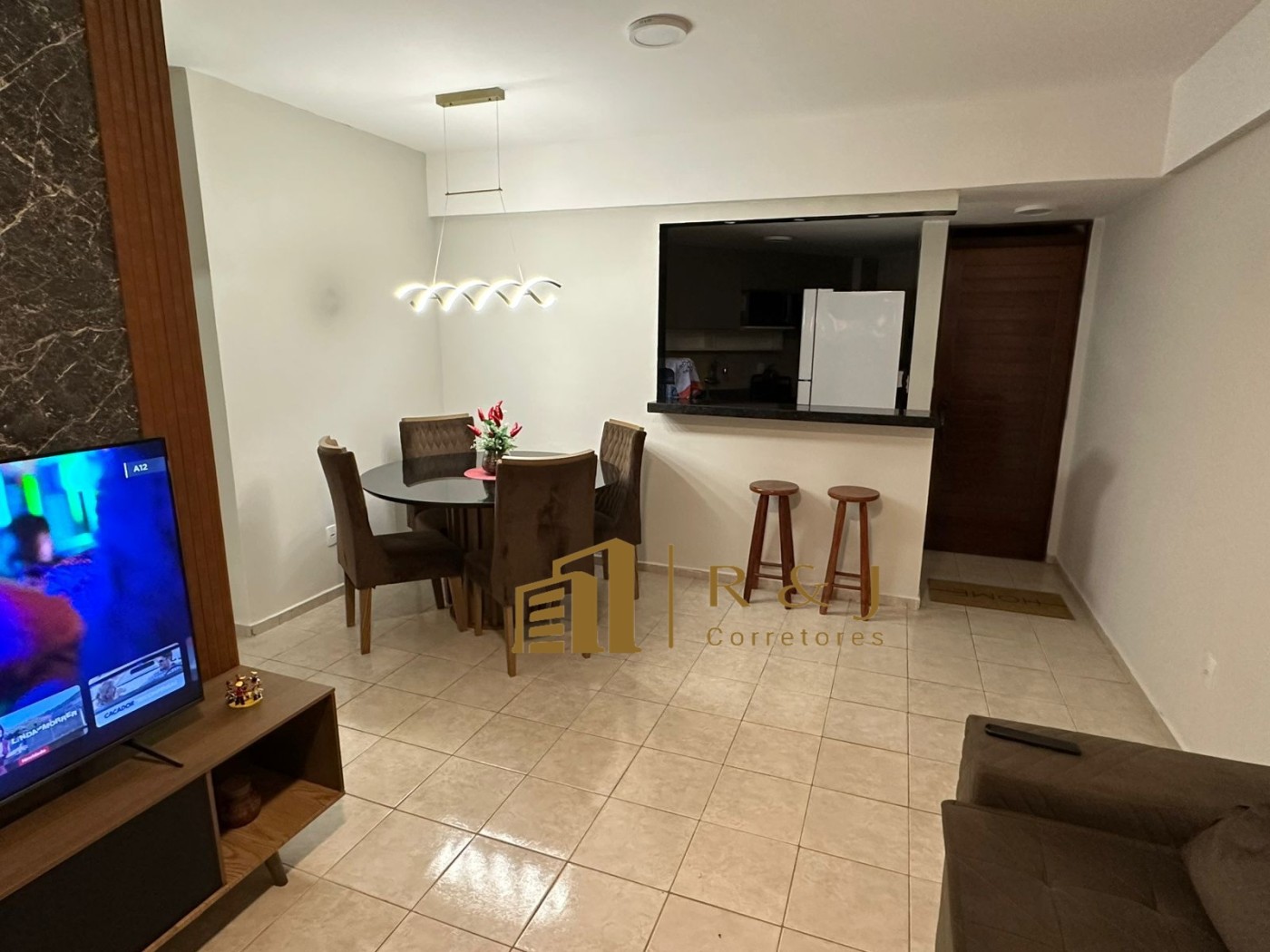Apartamento para alugar com 2 quartos, 59m² - Foto 4