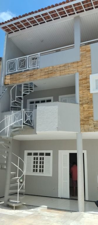 Casa à venda com 3 quartos, 350m² - Foto 1