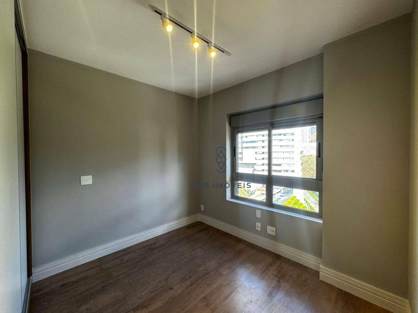 Apartamento à venda com 4 quartos, 163m² - Foto 12