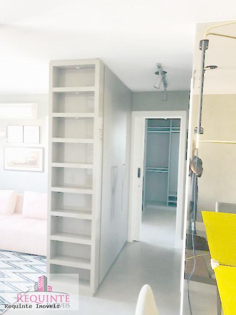 Apartamento para alugar com 2 quartos, 76m² - Foto 12