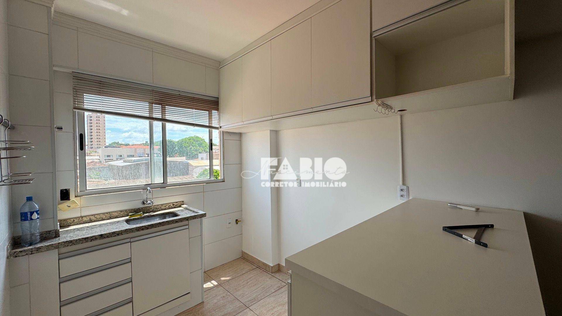 Apartamento à venda com 2 quartos, 60m² - Foto 1