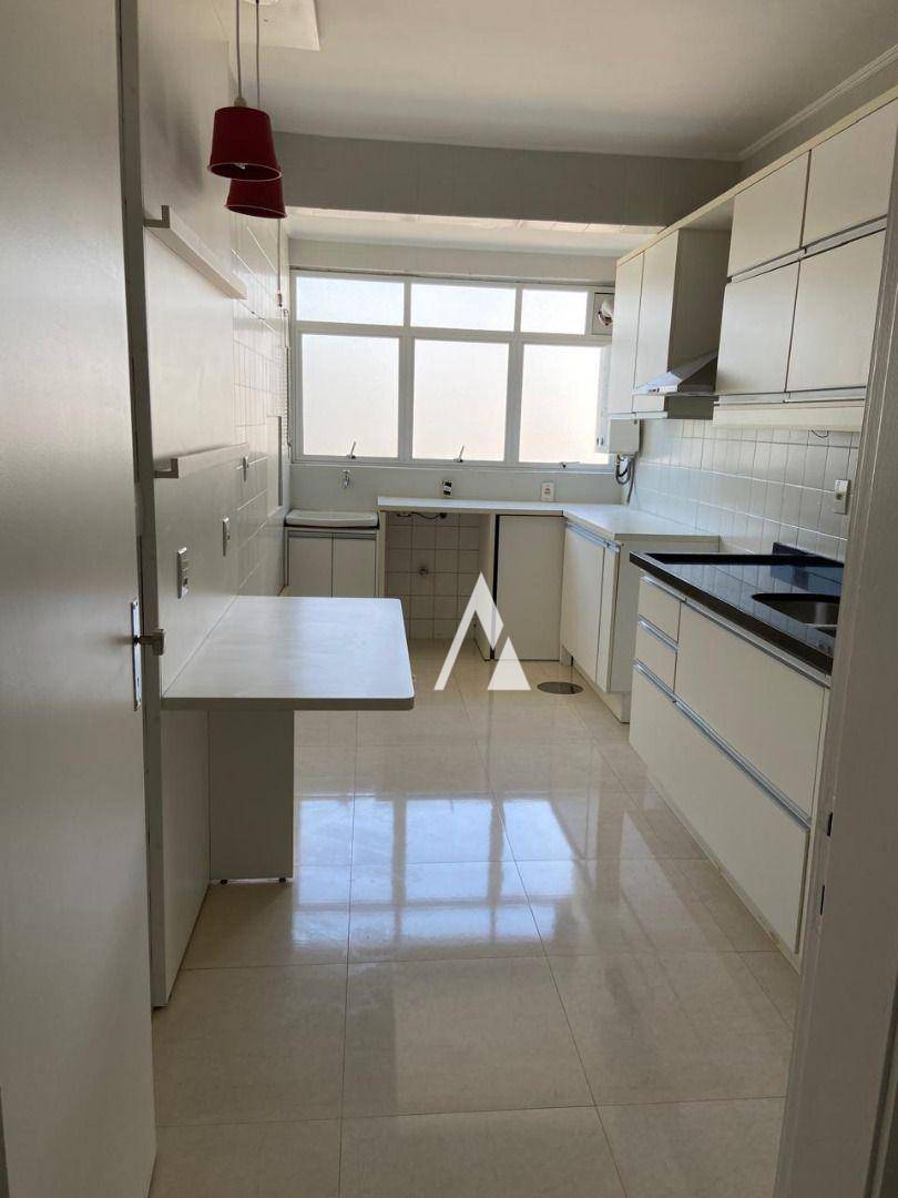 Apartamento à venda com 2 quartos, 70m² - Foto 13