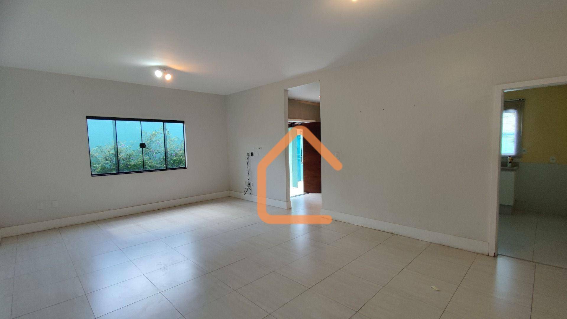 Casa à venda com 3 quartos, 180m² - Foto 5