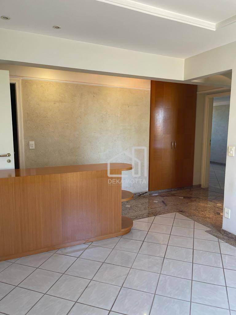 Apartamento à venda com 4 quartos, 208m² - Foto 12