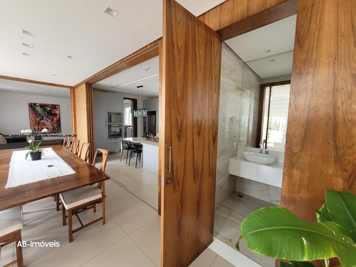 Casa de Condomínio à venda, 391m² - Foto 4