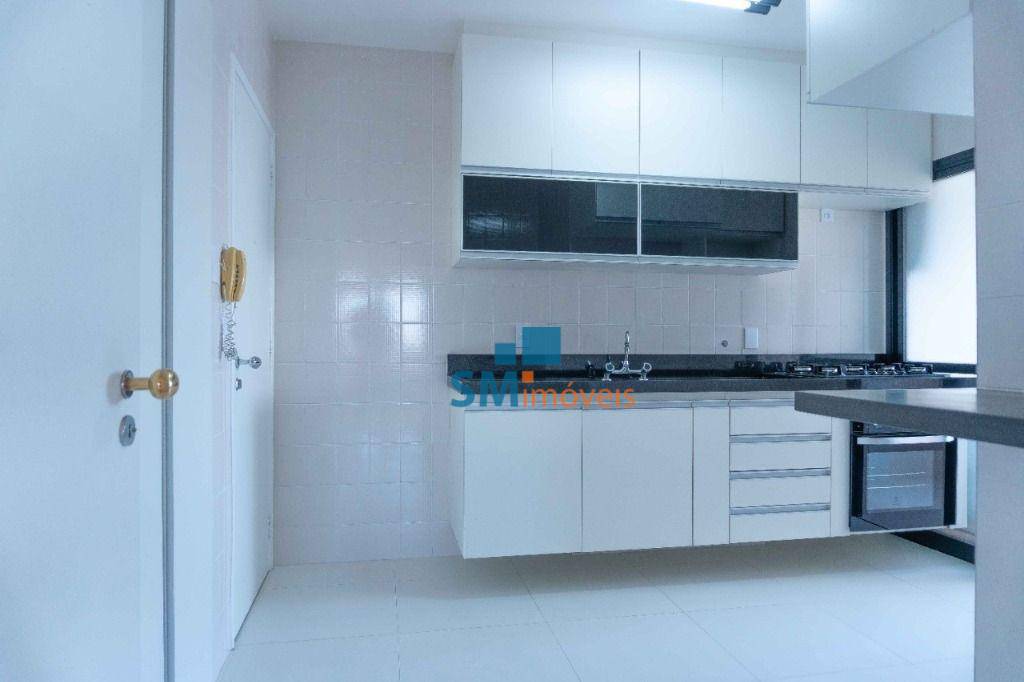 Apartamento à venda com 3 quartos, 186m² - Foto 7