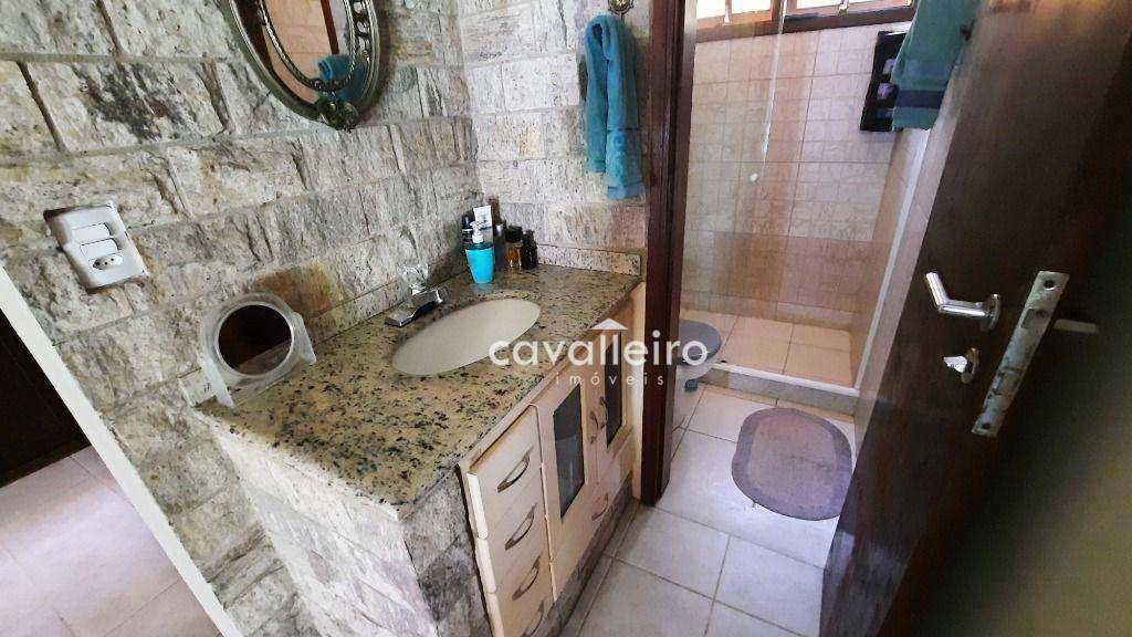 Casa à venda com 3 quartos, 210m² - Foto 14