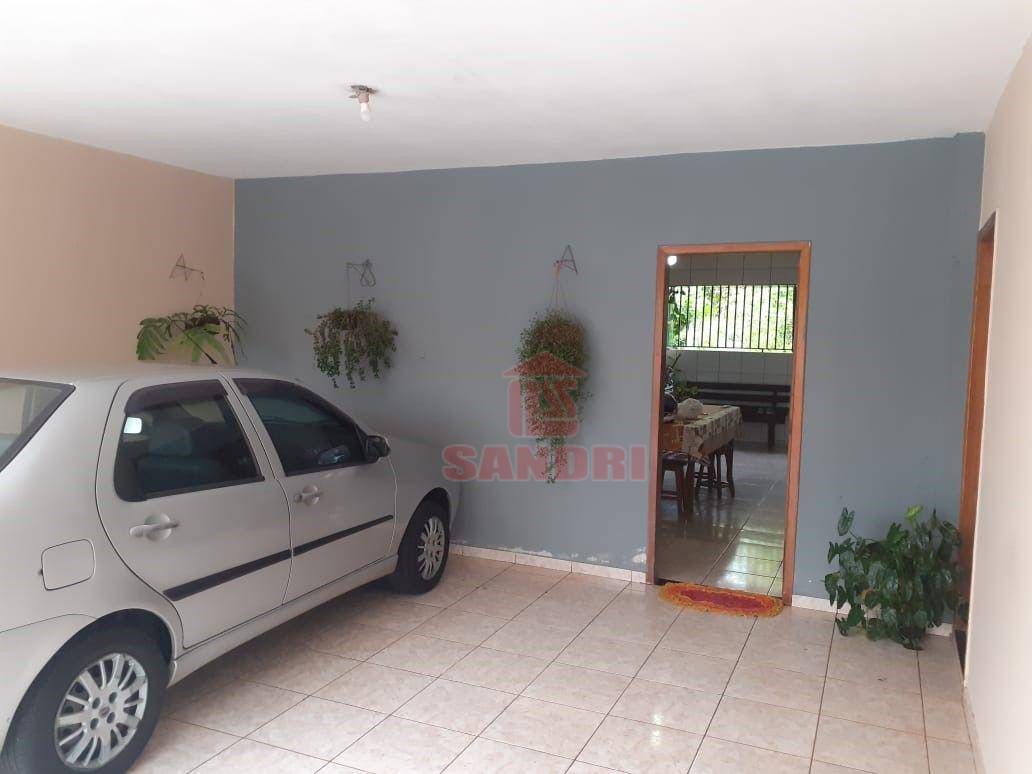 Casa à venda com 4 quartos, 205m² - Foto 4