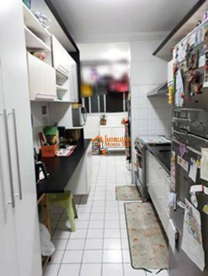 Apartamento à venda com 3 quartos, 76m² - Foto 8