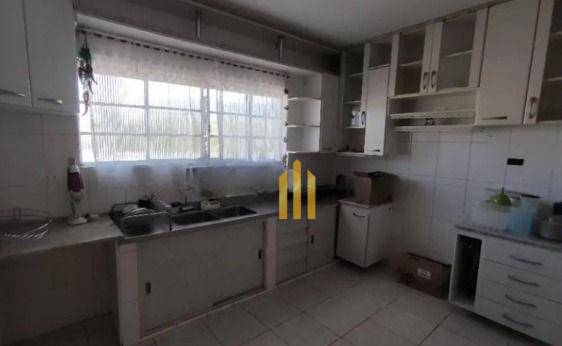 Sobrado para alugar com 3 quartos, 190m² - Foto 3