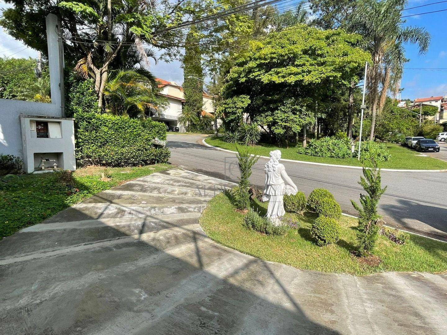 Casa de Condomínio à venda com 4 quartos, 400m² - Foto 1