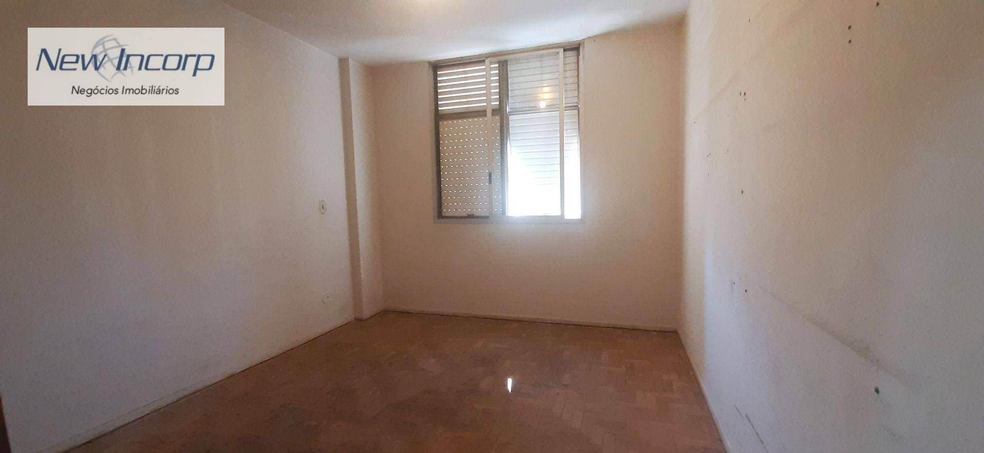 Apartamento à venda com 4 quartos, 210m² - Foto 22