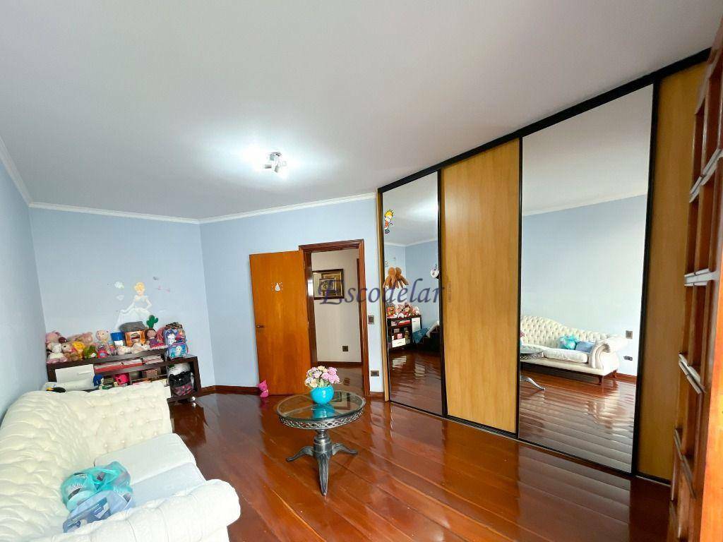 Sobrado à venda com 3 quartos, 350m² - Foto 57