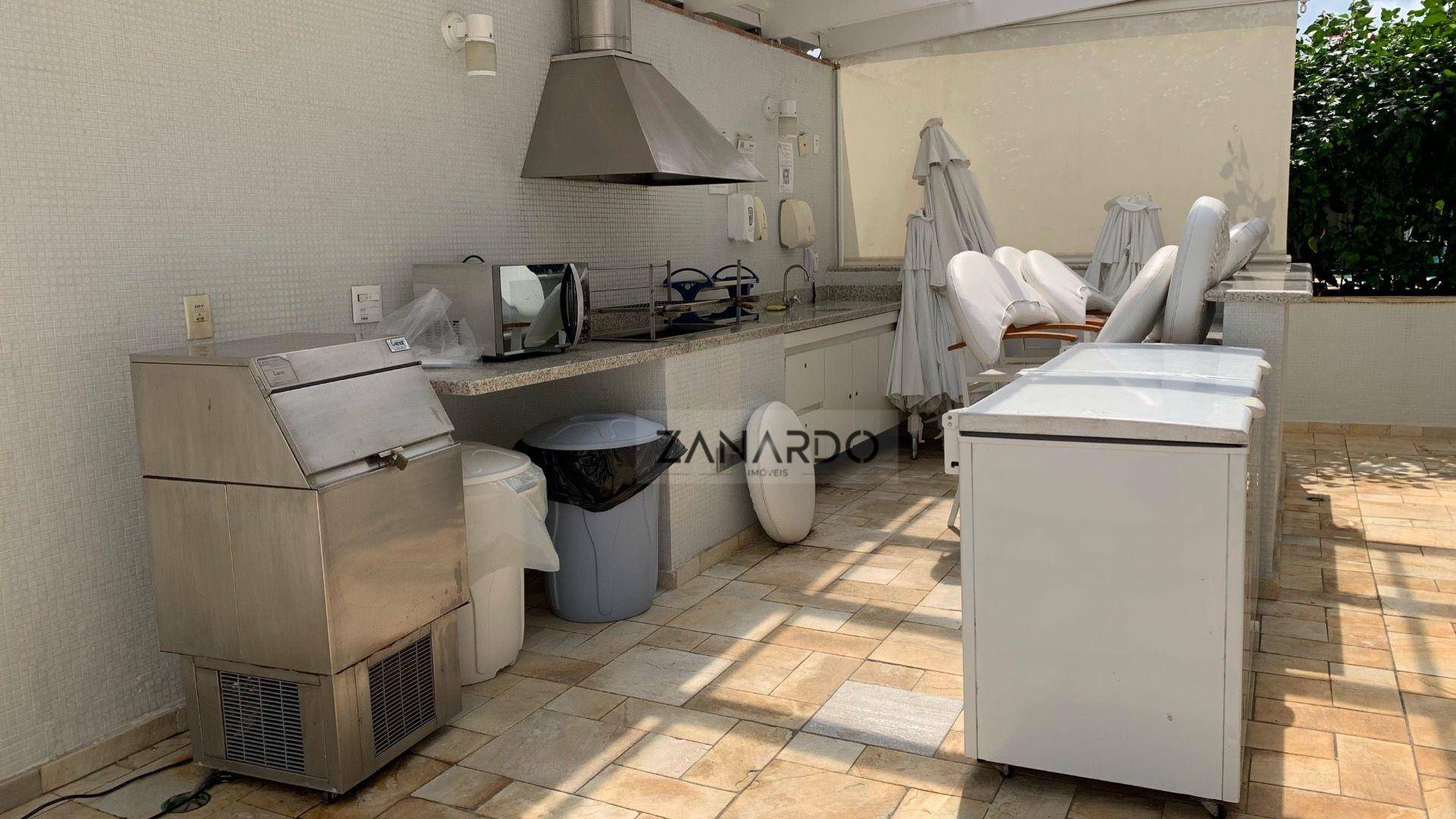 Apartamento à venda com 3 quartos, 121m² - Foto 25