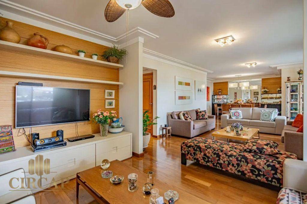 Apartamento à venda com 3 quartos, 172m² - Foto 3