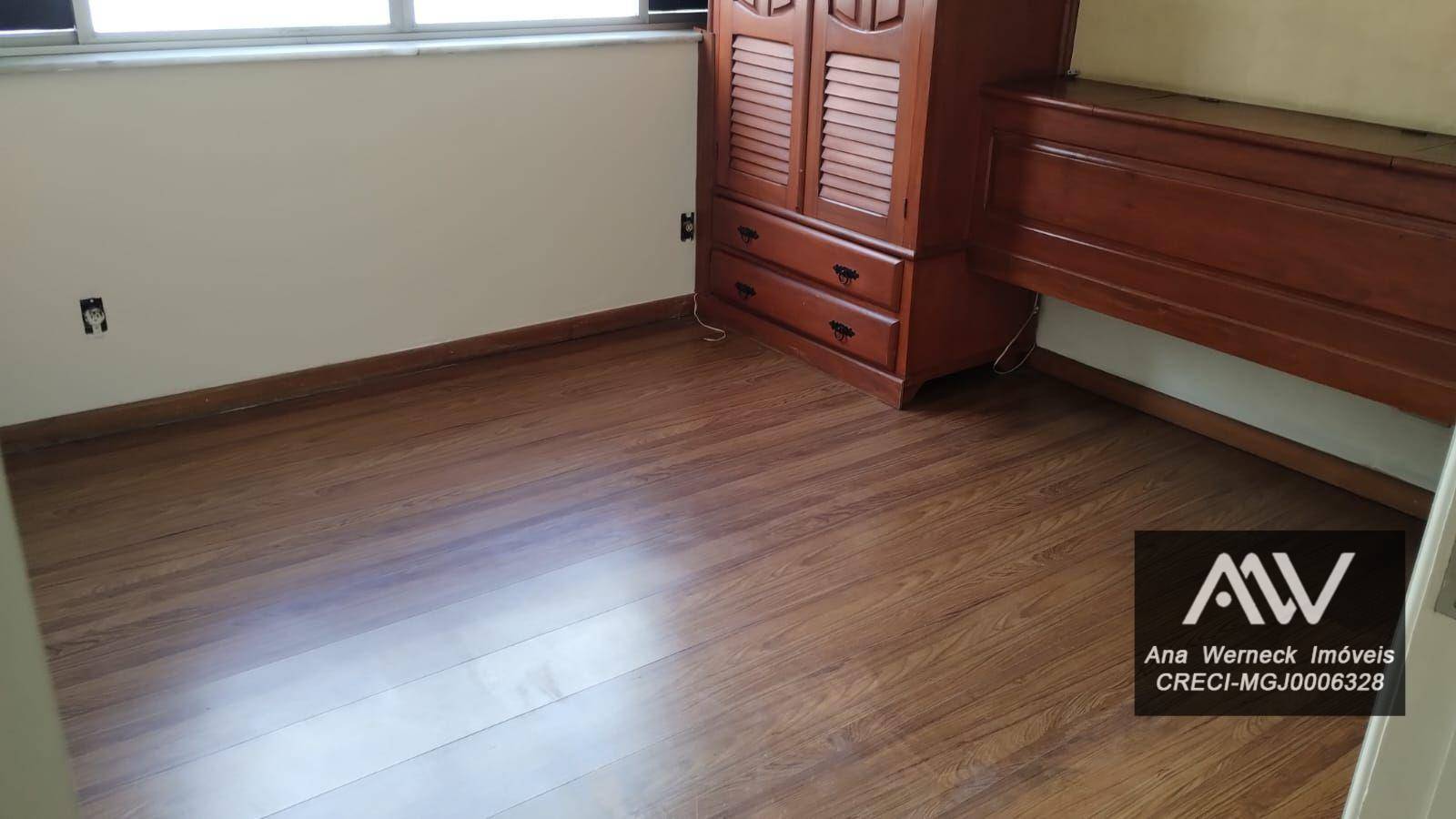 Apartamento à venda com 4 quartos, 160m² - Foto 9