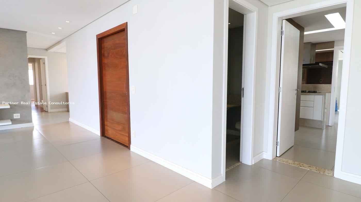 Apartamento à venda com 4 quartos, 223m² - Foto 34