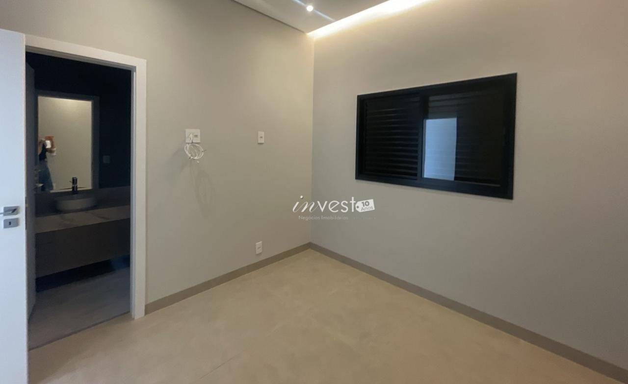 Casa à venda com 3 quartos, 216m² - Foto 27