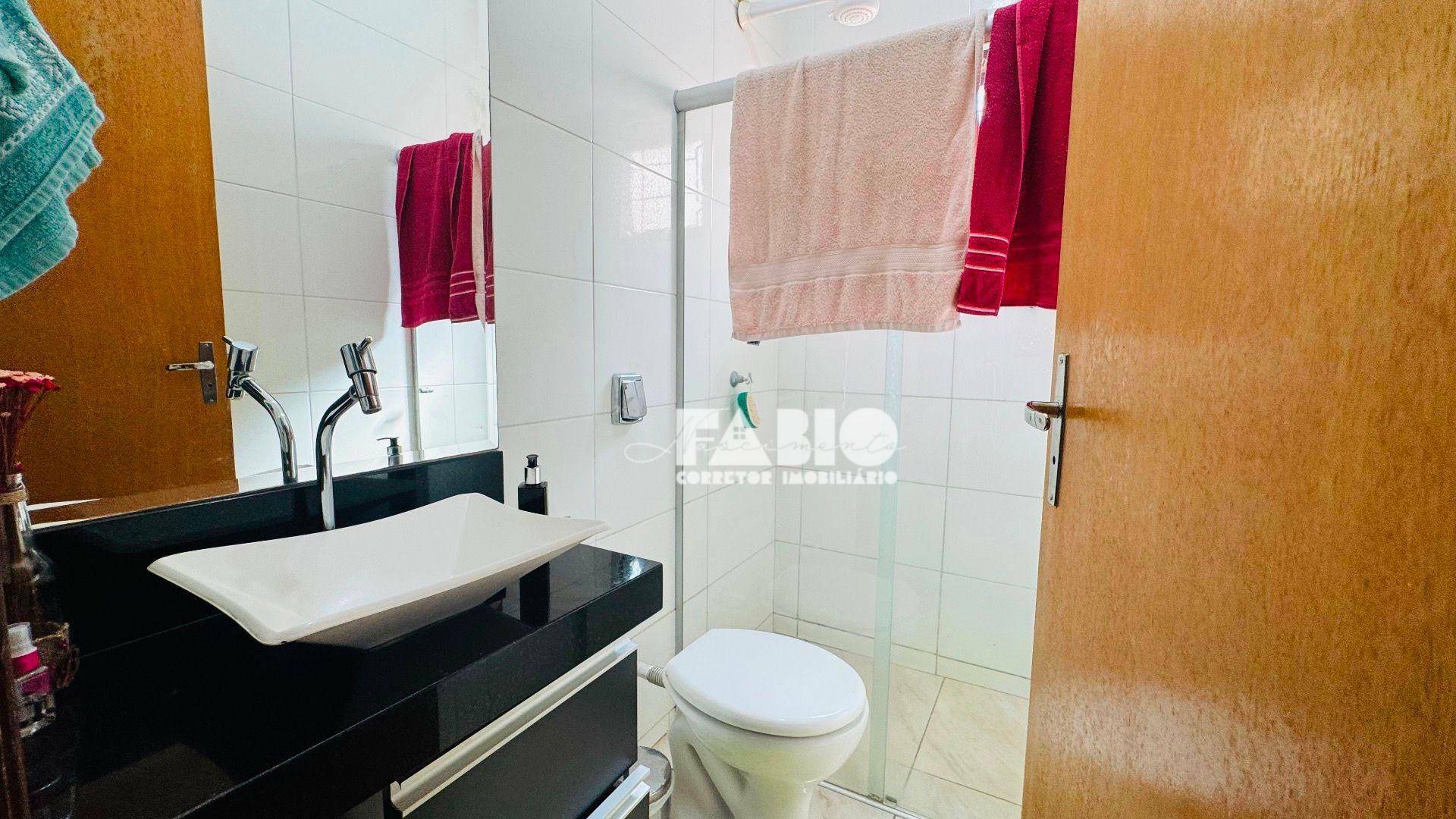 Casa à venda com 2 quartos, 150m² - Foto 9