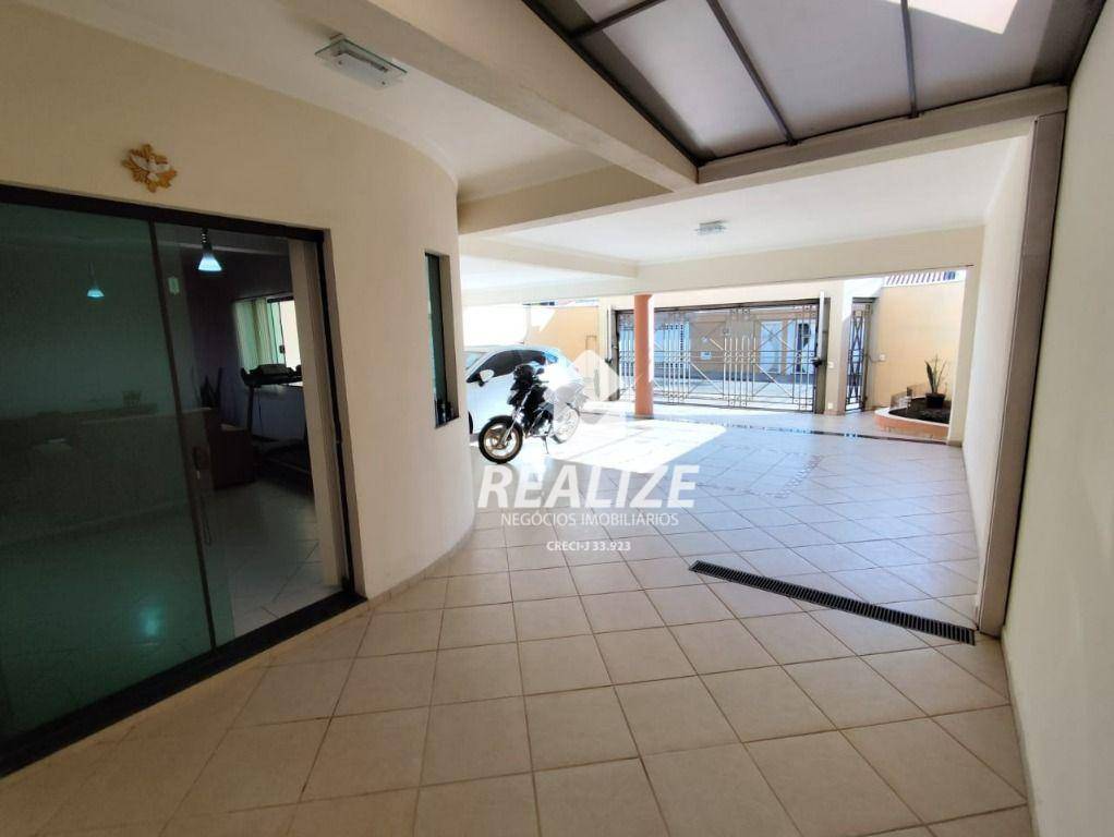 Sobrado à venda com 3 quartos, 272m² - Foto 3