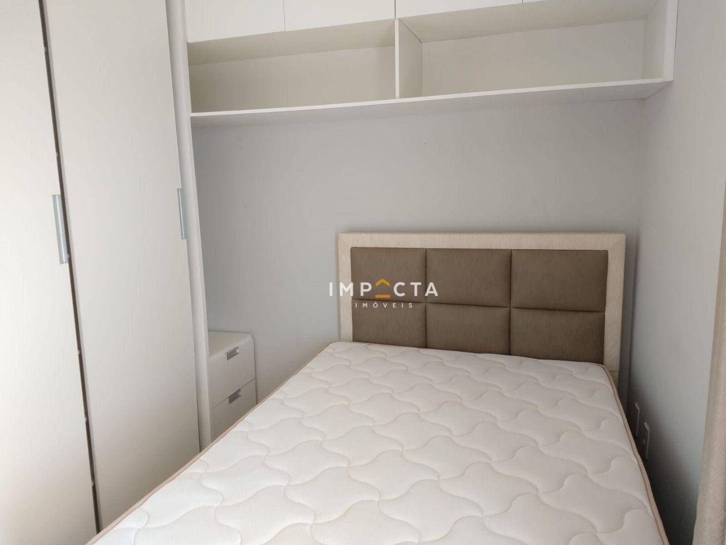 Apartamento à venda com 2 quartos, 72m² - Foto 7