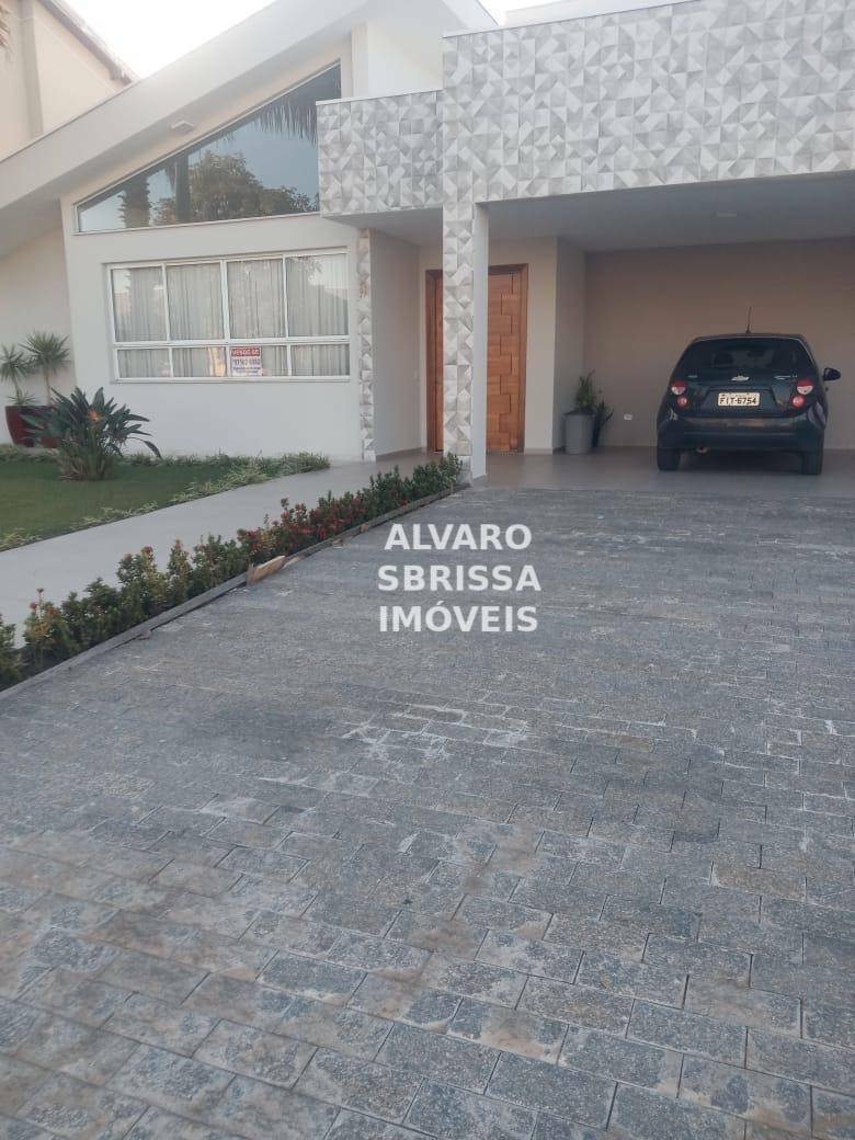 Casa de Condomínio à venda com 3 quartos, 540m² - Foto 4