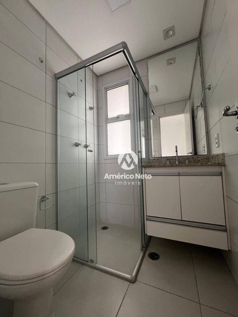 Apartamento para alugar com 2 quartos, 74m² - Foto 11