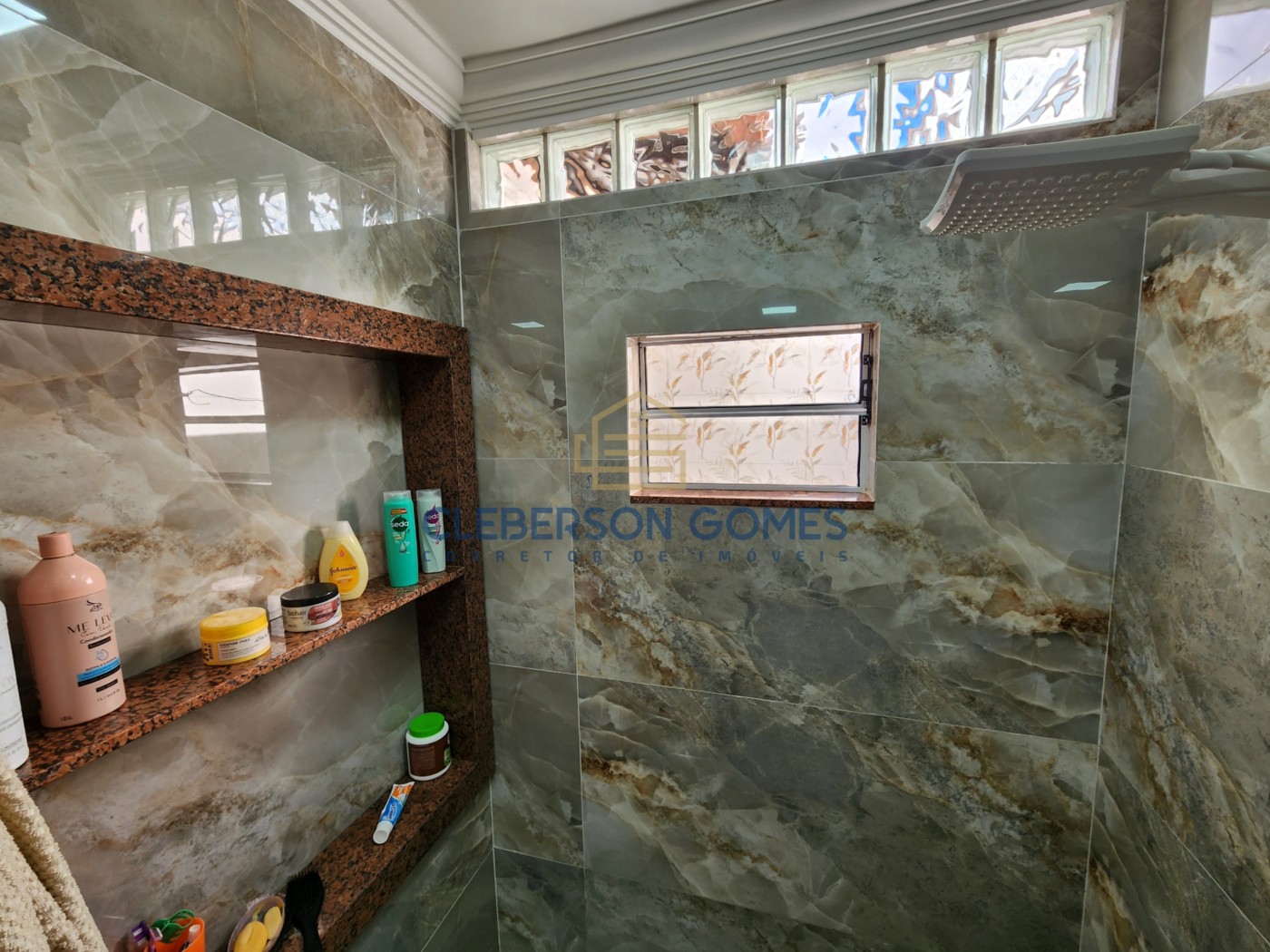 Casa à venda com 2 quartos, 180m² - Foto 18