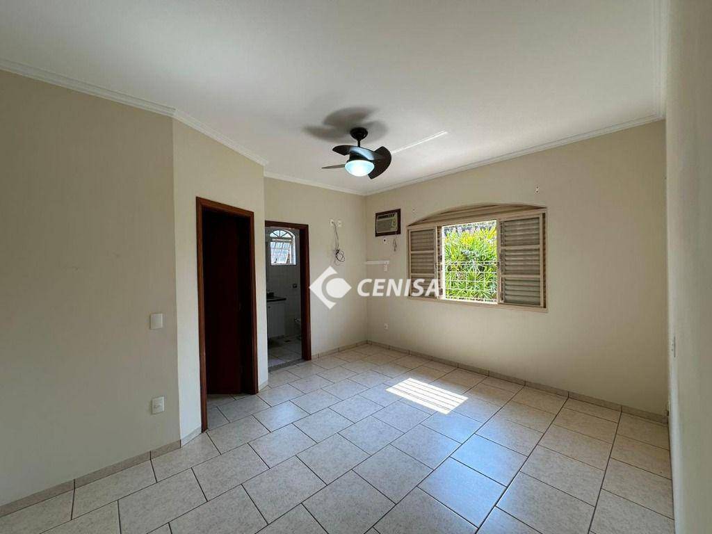 Casa à venda e aluguel com 3 quartos, 314m² - Foto 27