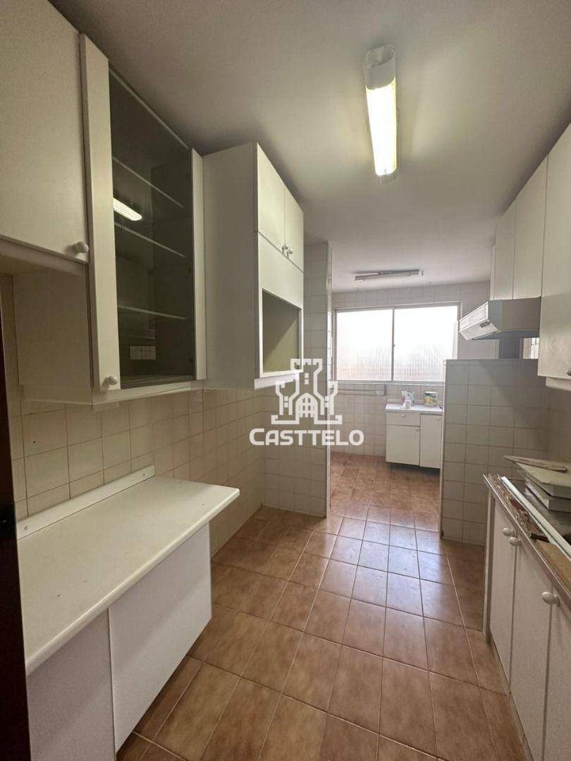 Apartamento à venda com 3 quartos, 140m² - Foto 8