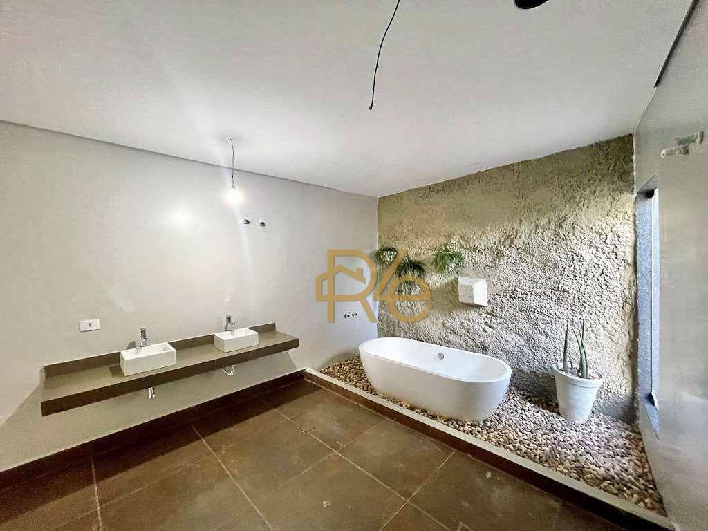 Casa de Condomínio à venda com 4 quartos, 400m² - Foto 38