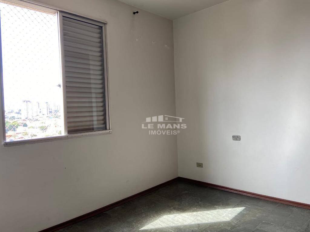 Apartamento à venda com 2 quartos, 80m² - Foto 4