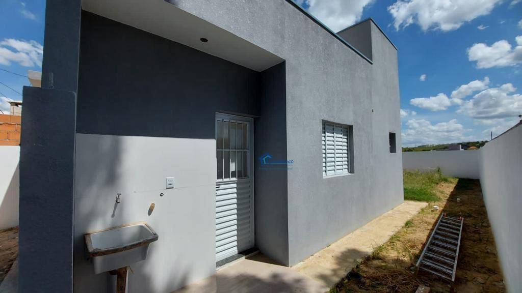 Casa à venda com 2 quartos, 54m² - Foto 14