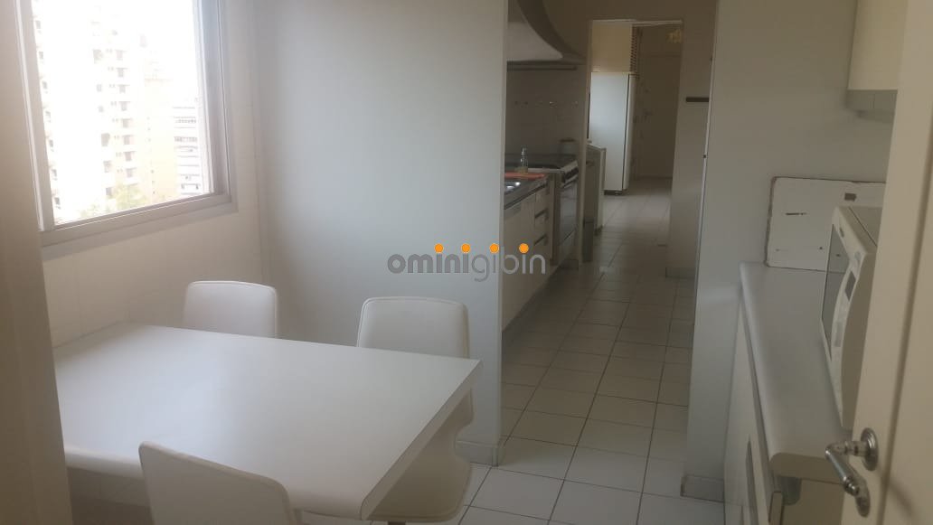 Apartamento à venda e aluguel com 3 quartos, 210m² - Foto 4