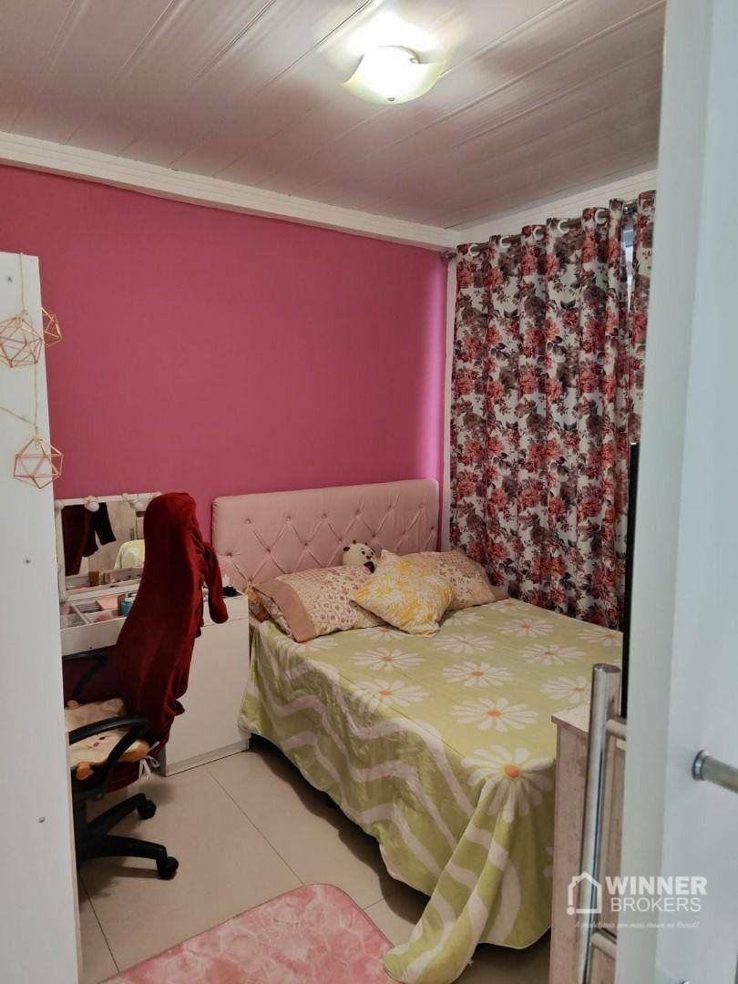 Casa à venda com 4 quartos, 160m² - Foto 2