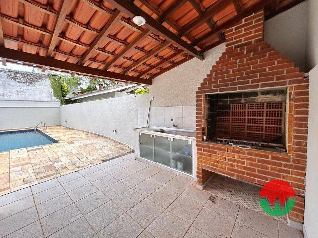 Casa de Condomínio à venda com 4 quartos, 247m² - Foto 4