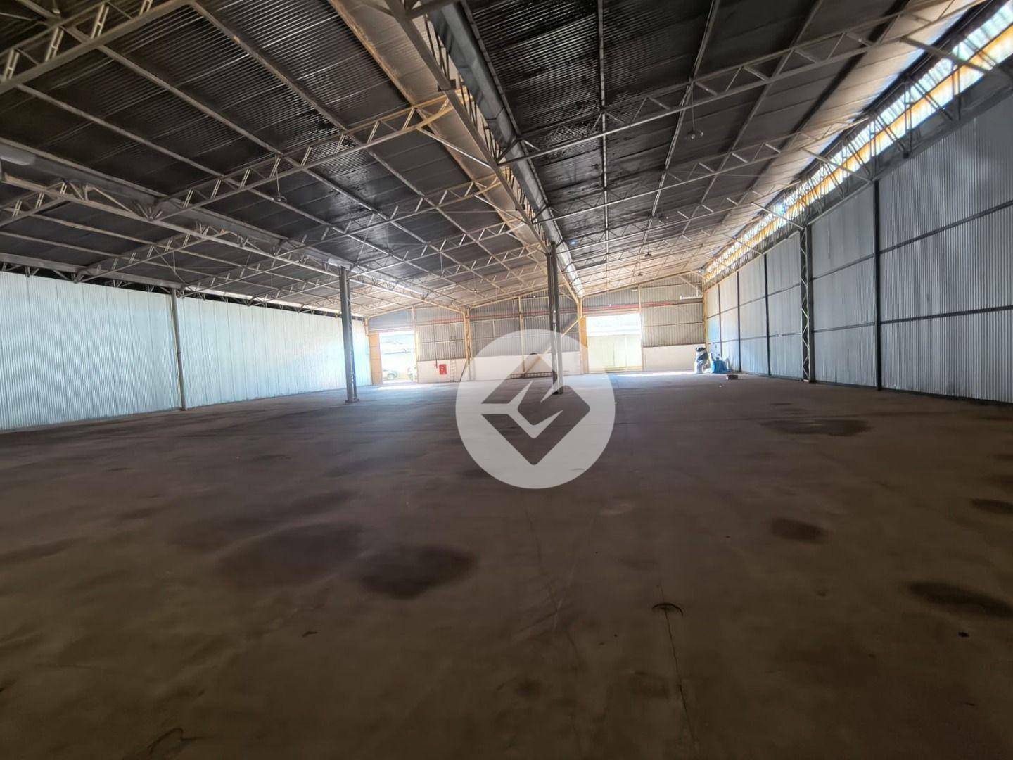 Depósito-Galpão-Armazém para alugar, 1800m² - Foto 2