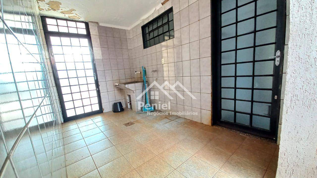 Casa à venda com 5 quartos, 236m² - Foto 41